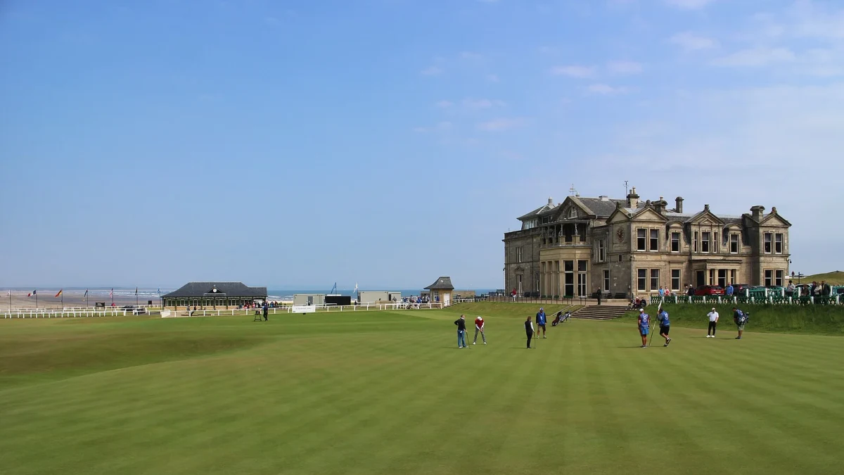 Klubbhuset vid The Royal and Ancient Golf Club i St Andrews